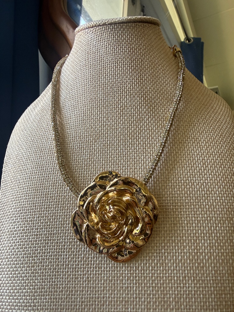 Gold Tone Rose Pendant Necklace  16